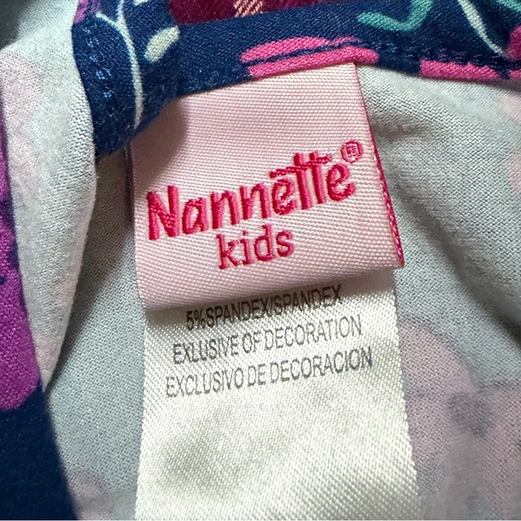 Four Shirts - Picture 5 of 7